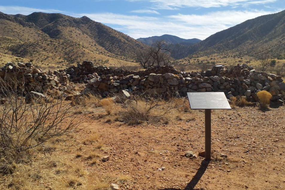 Trail marker looking out to mountains